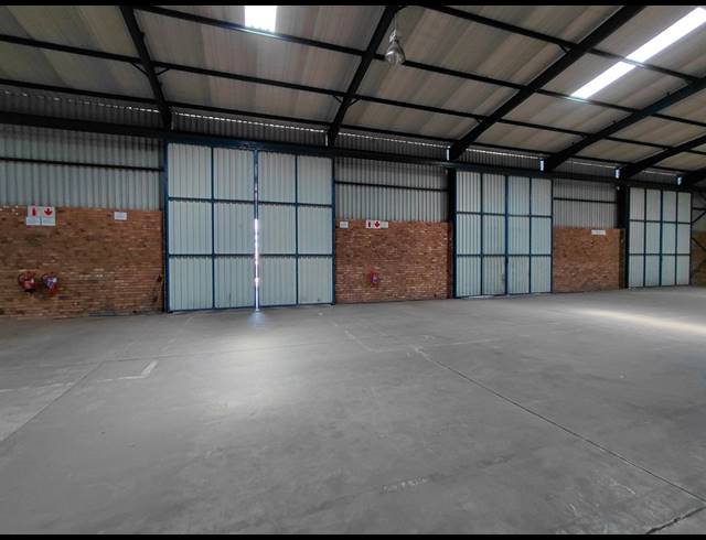 1,849M² WAREHOUSE TO LET IN POMONA